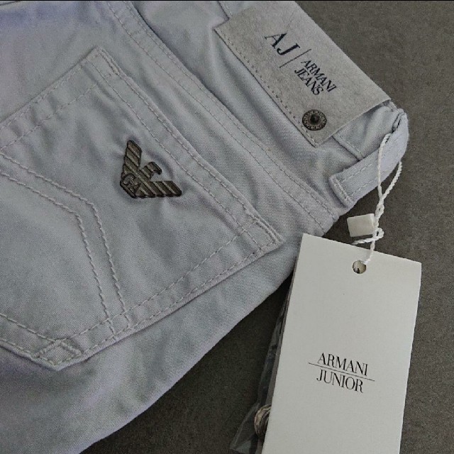 ARMANI JUNIOR(アルマーニ ジュニア)のARMANI JUNIOR パンツ キッズ/ベビー/マタニティのキッズ服男の子用(90cm~)(パンツ/スパッツ)の商品写真