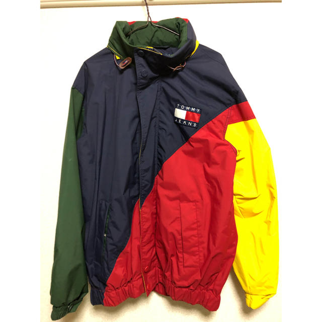 TOMMY HILFIGER(トミーヒルフィガー)のTOMMY JEANS ナイロンジャケット トミー メンズのジャケット/アウター(ナイロンジャケット)の商品写真