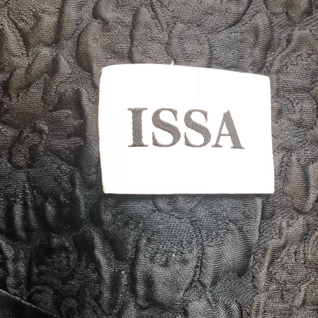 Issa London(イッサロンドン)のISSAのジャケット レディースのジャケット/アウター(ノーカラージャケット)の商品写真