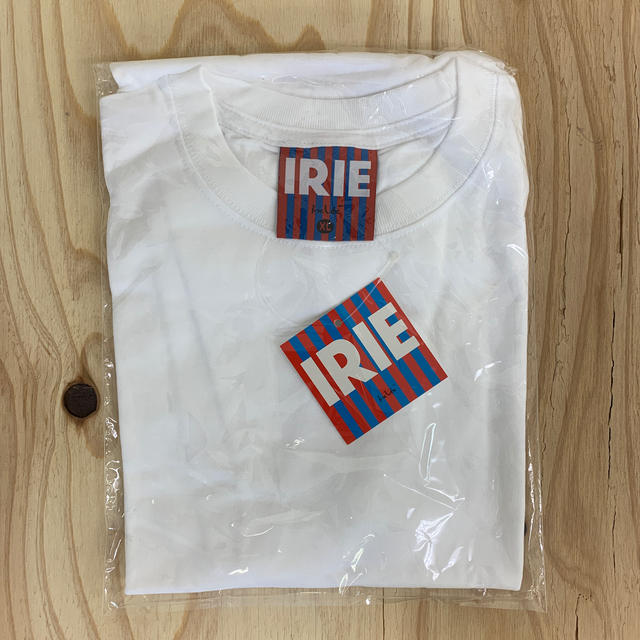 IRIE LIFE(アイリーライフ)の◆新品未使用◆irie life Tシャツ 「縦irie」ホワイト XLサイズ メンズのトップス(Tシャツ/カットソー(半袖/袖なし))の商品写真