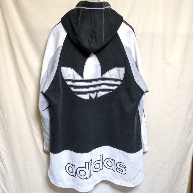 90's adidasｵｰﾊﾞｰｻｲｽﾞﾃﾞｶﾛｺﾞ薄手ﾊｰﾌZIPﾊﾟｰｶｰ