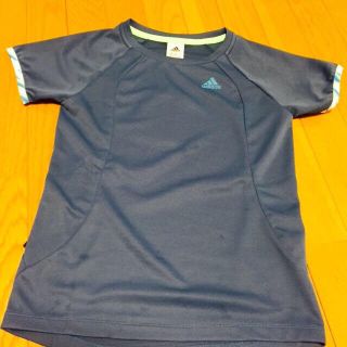 アディダス(adidas)のadidas新品Tシャツ(Tシャツ/カットソー(半袖/袖なし))