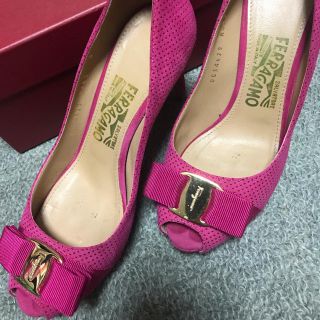 フェラガモ(Ferragamo)のフェラガモ 👠パンプス　五万円➡︎四万五千円(ハイヒール/パンプス)