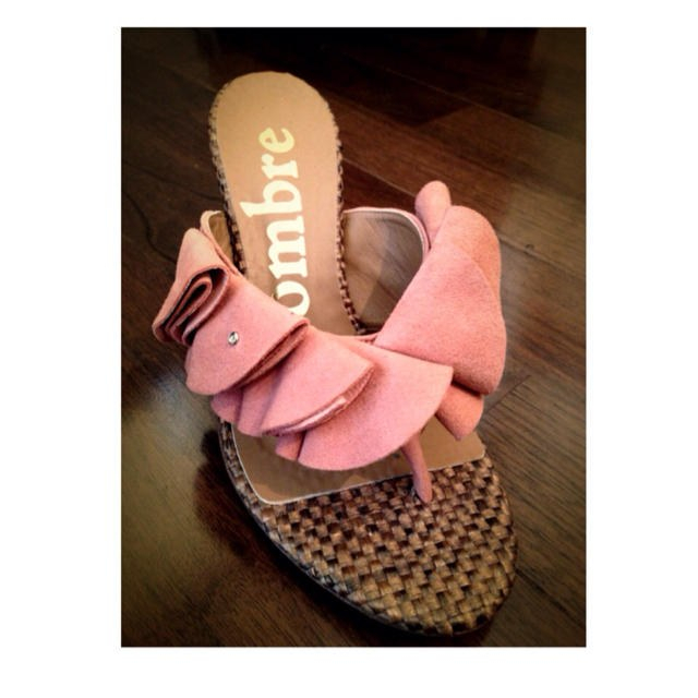サーモンピンク＊フリルサンダル レディースの靴/シューズ(サンダル)の商品写真