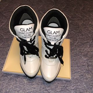 GLAM スニーカー風ヒール ショートブーツ(ブーティ)