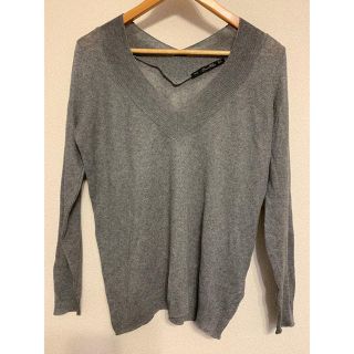 ザラ(ZARA)の☆ ZARAのVネックニット M(ニット/セーター)