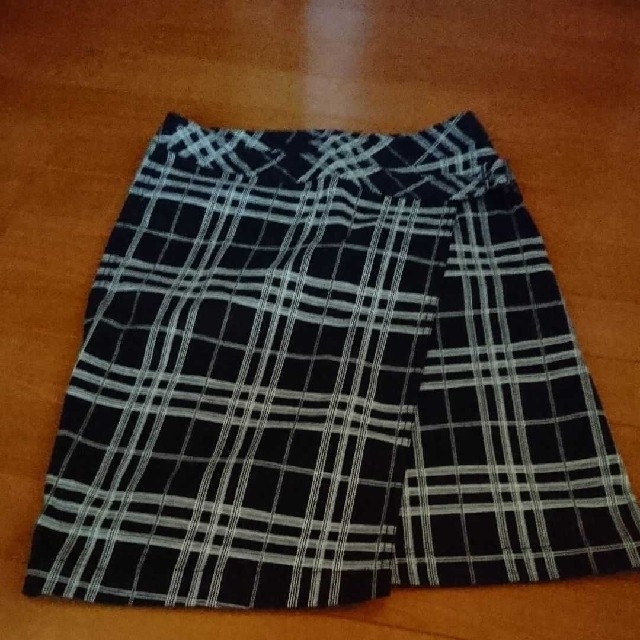 BURBERRY(バーバリー)の値下げ バーバリー 巻きスカート レディースのスカート(ひざ丈スカート)の商品写真