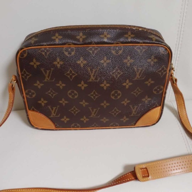 LOUIS VUITTON(ルイヴィトン)のルイヴィトン  モノグラム  トロカデロ  ショルダーバッグ  斜めがけ レディースのバッグ(ショルダーバッグ)の商品写真