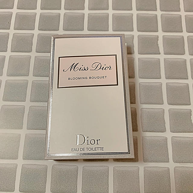 Dior オードゥトワレ ブルーミングブーケ コスメ/美容の香水(香水(女性用))の商品写真