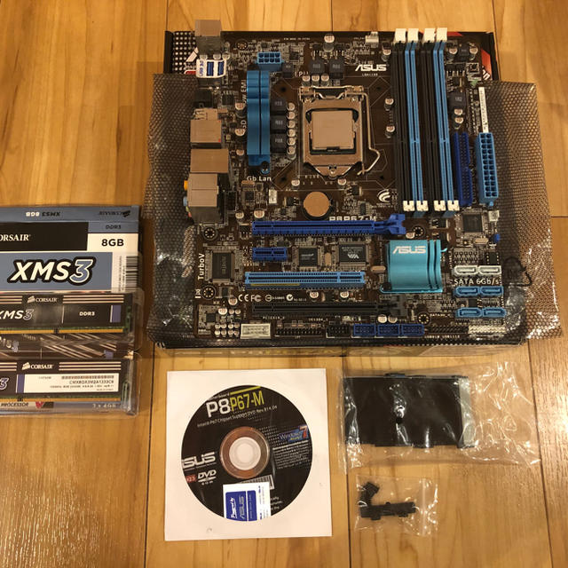 ASUS p8p67-m LGA1155マザボード 1