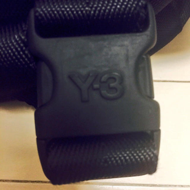 Y-3(ワイスリー)のY-3 メッセンジャーバッグ メンズのバッグ(メッセンジャーバッグ)の商品写真