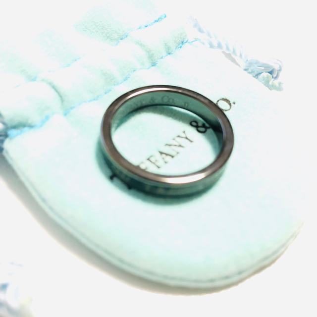 Tiffany & Co.(ティファニー)のティファニー ナローチタン リング#16 メンズのアクセサリー(リング(指輪))の商品写真