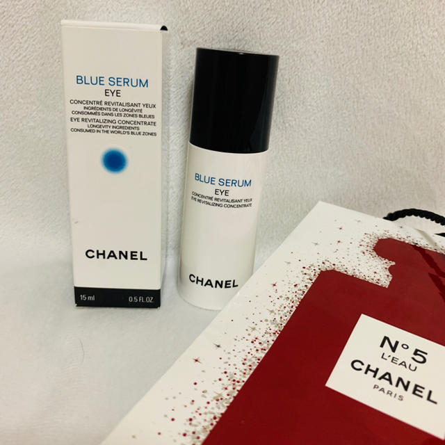 CHANEL(シャネル)のCHANEL シャネル  ブルーセラムアイ 新品未使用 コスメ/美容のスキンケア/基礎化粧品(アイケア/アイクリーム)の商品写真