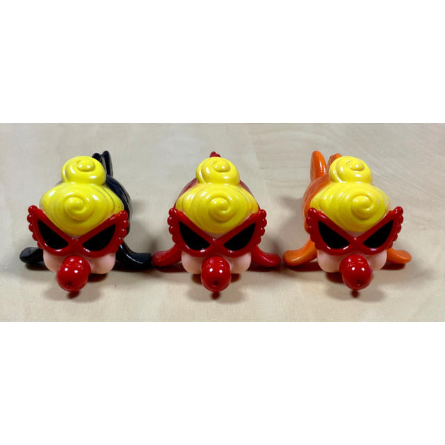 HYSTERIC MINI(ヒステリックミニ)のヒスミニ☆正規品☆新品☆ミニ金☆3色☆金魚☆水鉄砲☆フィギュア☆おもちゃ エンタメ/ホビーのコレクション(ノベルティグッズ)の商品写真