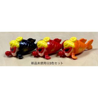 ヒステリックミニ(HYSTERIC MINI)のヒスミニ☆正規品☆新品☆ミニ金☆3色☆金魚☆水鉄砲☆フィギュア☆おもちゃ(ノベルティグッズ)