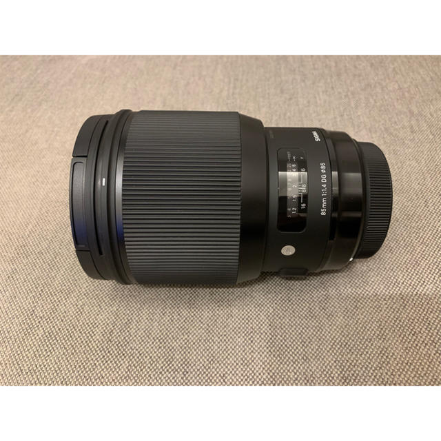 SIGMA(シグマ)のtanimotion様専用 SIGMA 85mm F1.4 DG  キャノン用 スマホ/家電/カメラのカメラ(レンズ(単焦点))の商品写真