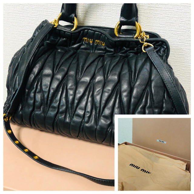 miumiu(ミュウミュウ)の【正規品】miumiuハンドバッグ レディースのバッグ(トートバッグ)の商品写真