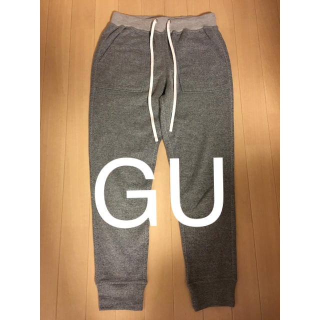 GU(ジーユー)のGU スウェットパンツ 美品 レディースのトップス(トレーナー/スウェット)の商品写真