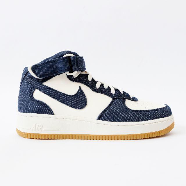 NIKE(ナイキ)のNIKE AIR FORCE 1 MID DENIM AND GUM メンズの靴/シューズ(スニーカー)の商品写真