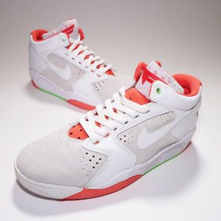 ナイキ(NIKE)のflight lite 15 HAREカラー(スニーカー)