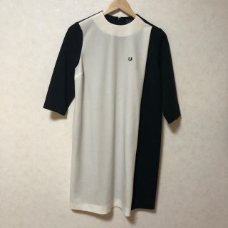 フレッドペリー(FRED PERRY)のFRED PERRY モノトーン ワンピース(ひざ丈ワンピース)