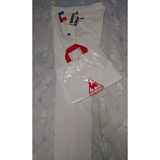 le coq sportif(ルコックスポルティフ)のle coq sportifパンツ⛳ホワイト⛳新品・未使用♥️ラストチャンス スポーツ/アウトドアのゴルフ(ウエア)の商品写真