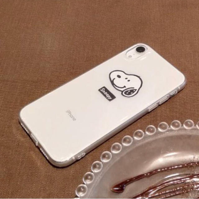 SNOOPY(スヌーピー)の★新品 送料無料★スヌーピーのiPhone XR用ケース スマホ/家電/カメラのスマホアクセサリー(iPhoneケース)の商品写真