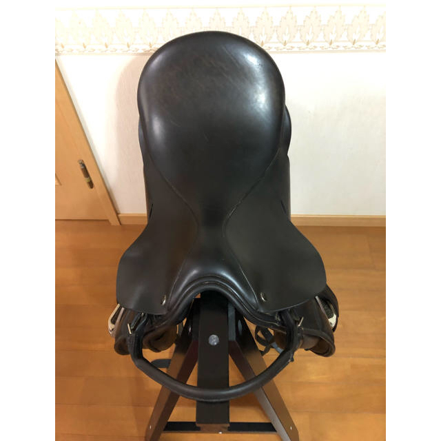 乗馬鞍 COUNTY 馬場鞍 16.5インチ
