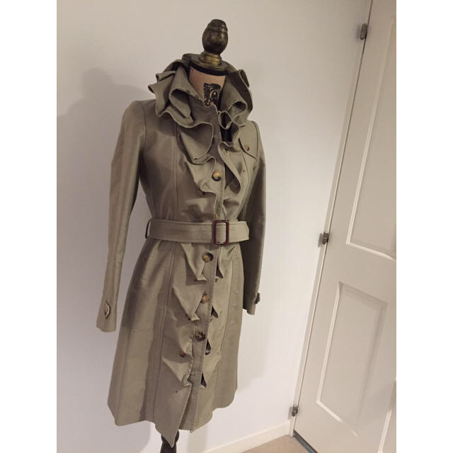Viktor&Rolf ラッフルコート | vrealitybolivia.com