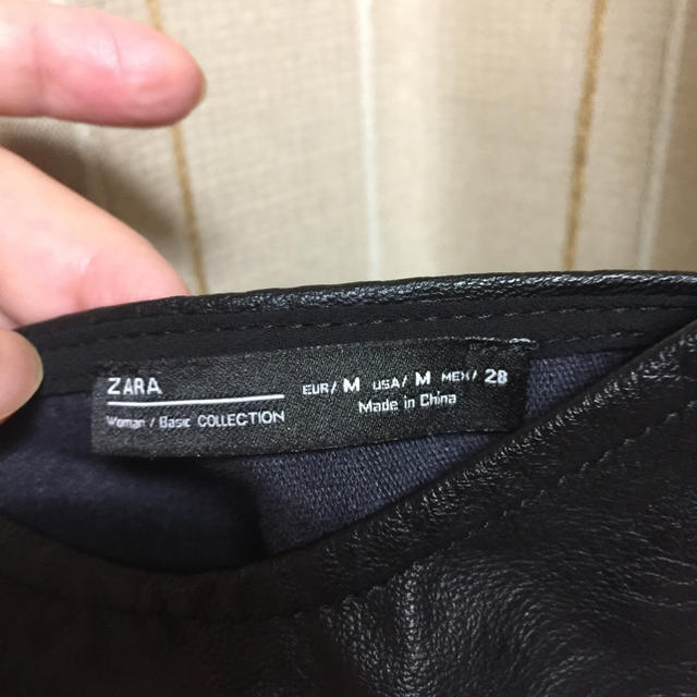 ZARA(ザラ)のフェイクレザー  ビスチェ レディースのトップス(キャミソール)の商品写真