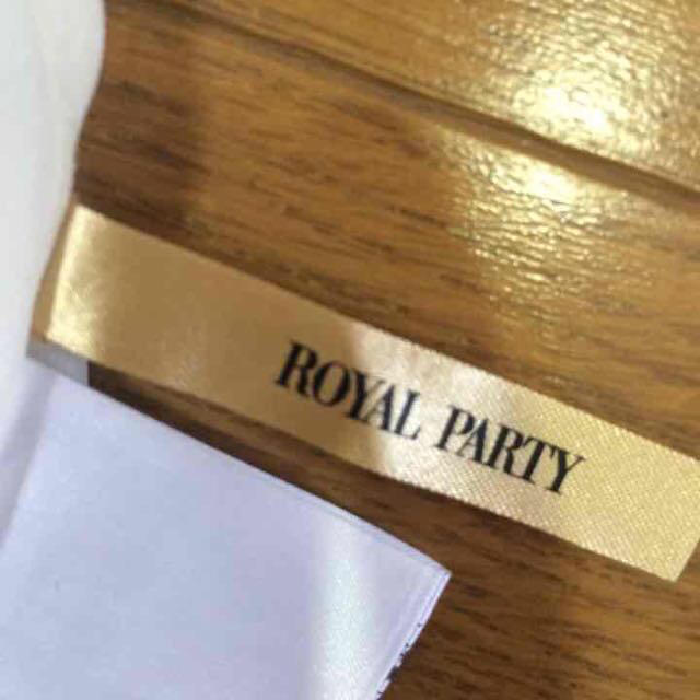 ROYAL PARTY(ロイヤルパーティー)の777円SALE！ レディースのトップス(シャツ/ブラウス(長袖/七分))の商品写真