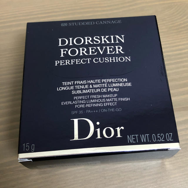 Dior(ディオール)の【新品】#020 Dior フォーエヴァークッション 限定スタッズ  コスメ/美容のベースメイク/化粧品(ファンデーション)の商品写真