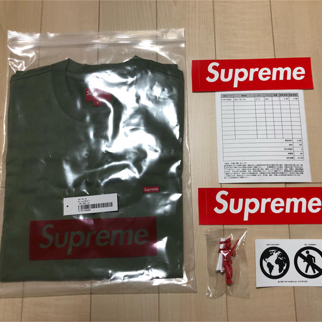 supreme 19fw small box tee 1