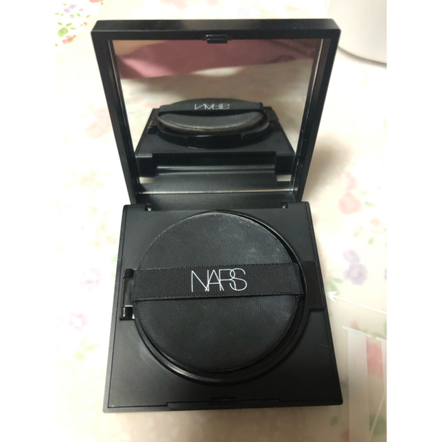 NARS(ナーズ)のかんたんラクマパックヤマト様専用★NARSファンデーション 5877  コスメ/美容のベースメイク/化粧品(ファンデーション)の商品写真