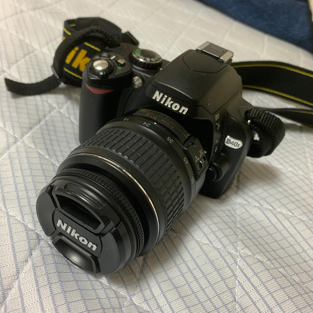 NIKON  D40x