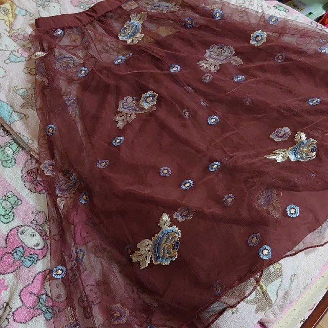 COCO DEAL(ココディール)のココディール 花柄ボルドーチュールスカート❤️ レディースのスカート(ひざ丈スカート)の商品写真