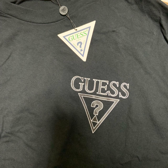 GUESS(ゲス)の新品・未使用 GUESS トレーナーです。 メンズのトップス(Tシャツ/カットソー(七分/長袖))の商品写真