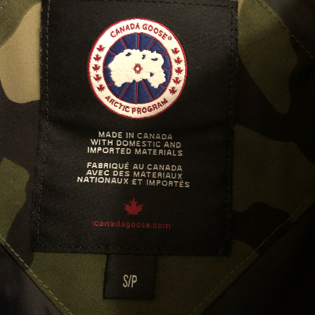 CANADA GOOSE(カナダグース)のカナダグース Canada goose ダウンベスト メンズのジャケット/アウター(ダウンベスト)の商品写真