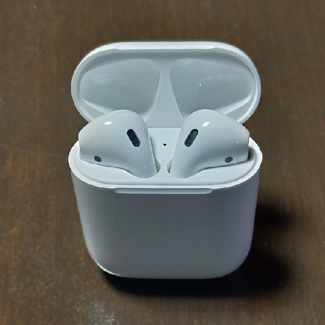 AirPods