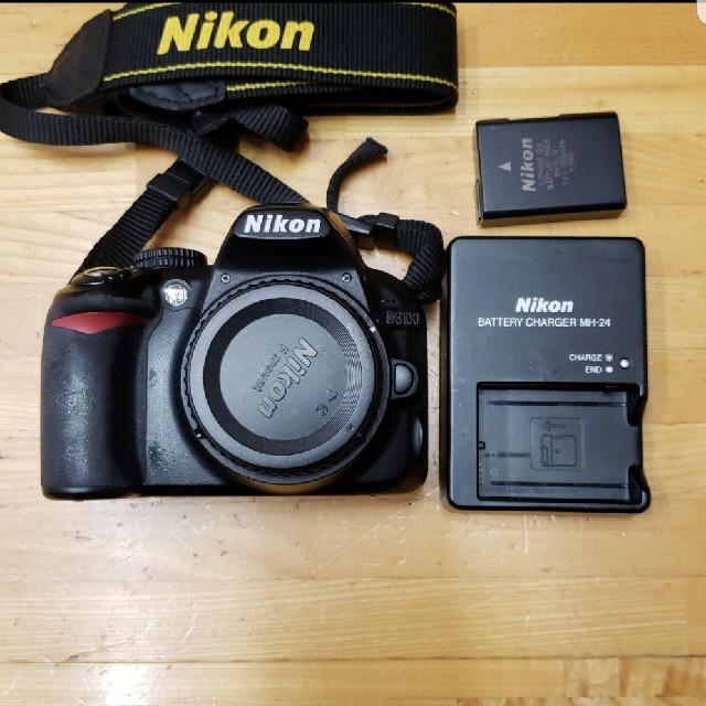 Nikon D3100 - デジタル一眼