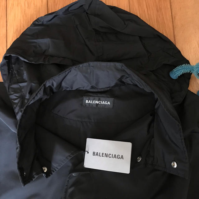 Balenciaga(バレンシアガ)の【新品】Balenciaga ウィンドブレーカー48 メンズのジャケット/アウター(ナイロンジャケット)の商品写真