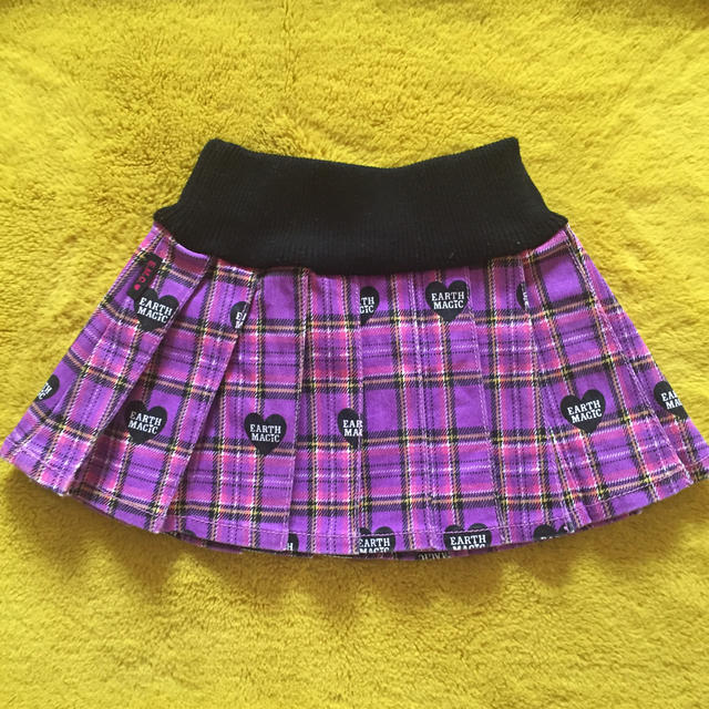 EARTHMAGIC(アースマジック)のプリーツ スカート 110 キッズ/ベビー/マタニティのキッズ服女の子用(90cm~)(スカート)の商品写真