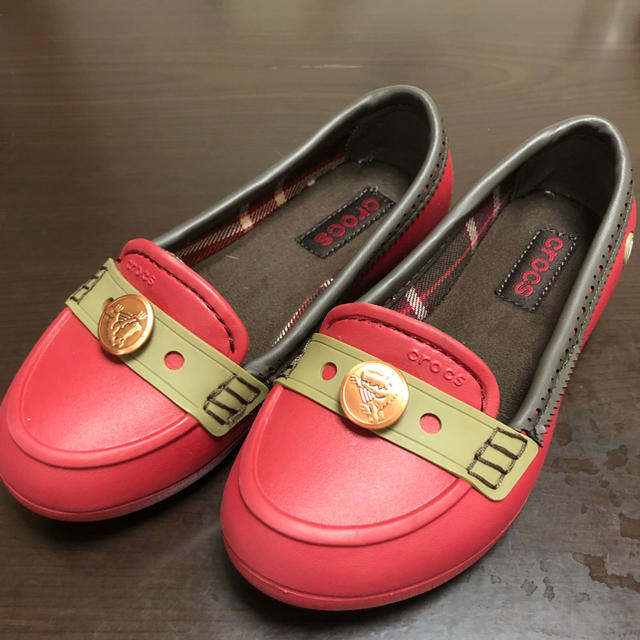 crocs(クロックス)の値下げ！クロックス ローファー 18.5センチ キッズ/ベビー/マタニティのキッズ靴/シューズ(15cm~)(ローファー)の商品写真