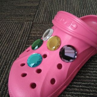 クロックス(crocs)のクリスタル　色選択自由　2個　クロックス用ジビッツ(その他)