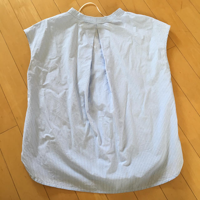 GU(ジーユー)のシャツ ブラウス GU レディースのトップス(シャツ/ブラウス(半袖/袖なし))の商品写真