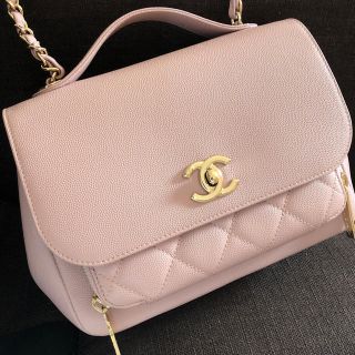 シャネル(CHANEL)のシャネル♡新品同様ベビーピンクキャビアスキン♡マトラッセ2WAYショルダーバッグ(ショルダーバッグ)