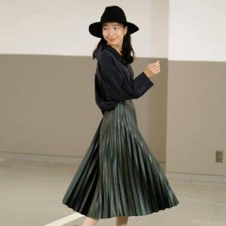 ザラ(ZARA)のメタリックプリーツスカート シャイニースカート(ロングスカート)