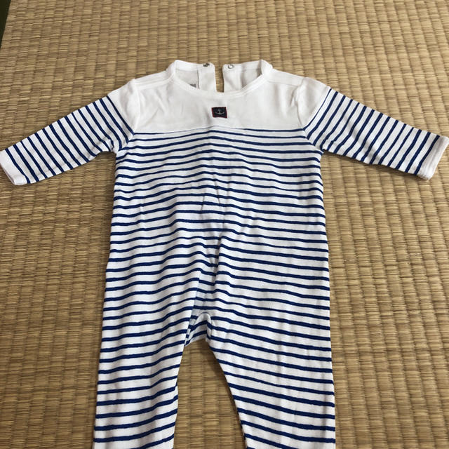 PETIT BATEAU(プチバトー)の新品 プチバトー マリン柄 長袖ロンパース   キッズ/ベビー/マタニティのベビー服(~85cm)(ロンパース)の商品写真