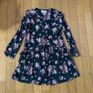 ザラキッズ(ZARA KIDS)の専用！！お値下げ‼️ZARA girls140㎝ 長袖花柄ワンピース(ワンピース)