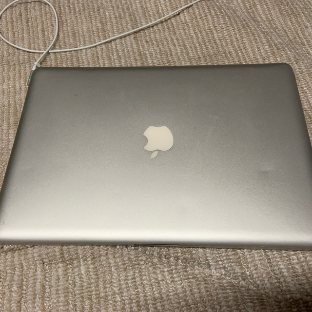 Apple Macbook Pro MB985J/A